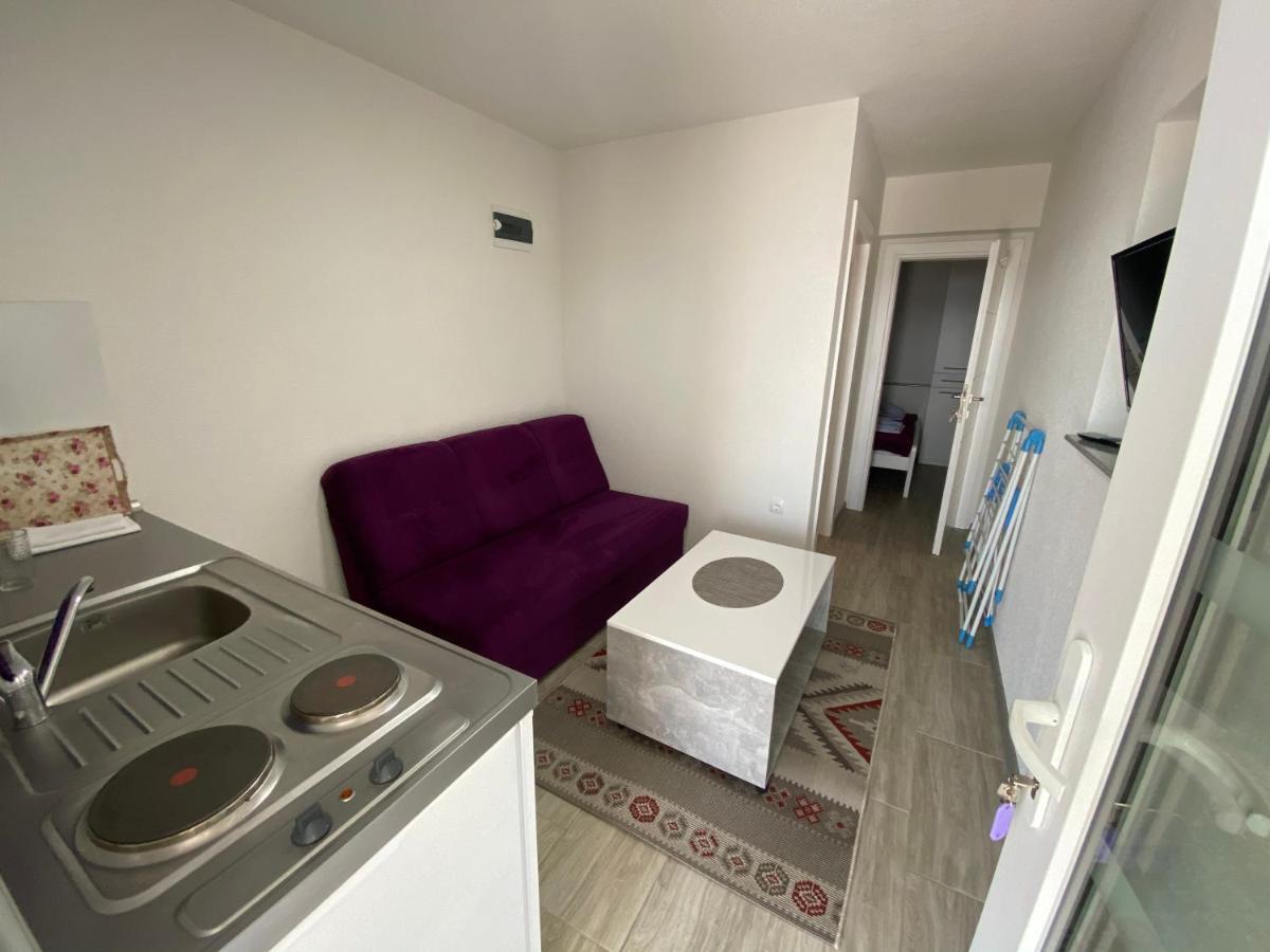 Apartmani Anita Стариград-Паклениця Екстер'єр фото