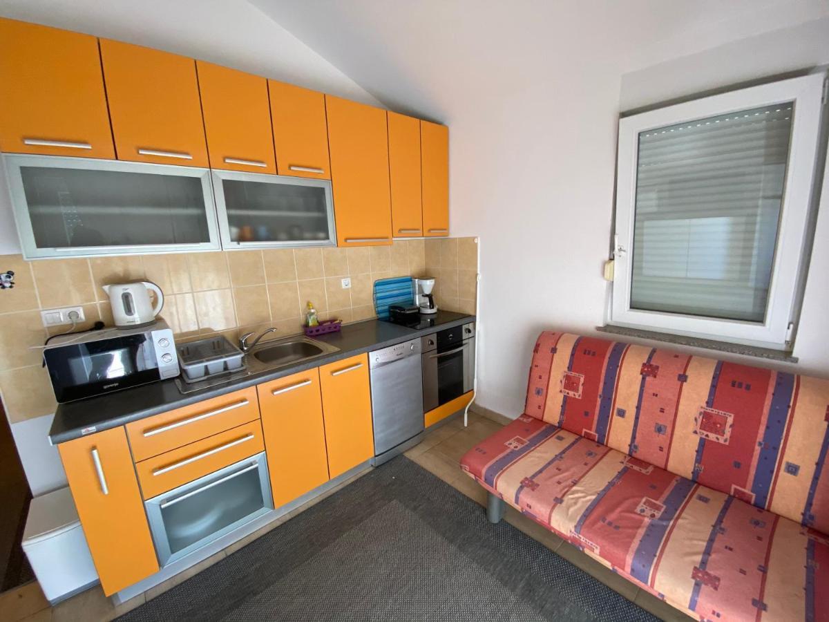 Apartmani Anita Стариград-Паклениця Екстер'єр фото